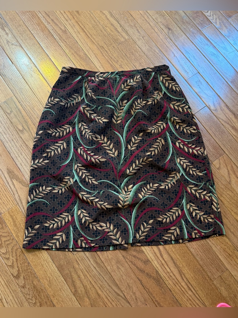 American Vintage Black Pencil Skirt with Green and Burgundy Vine Print